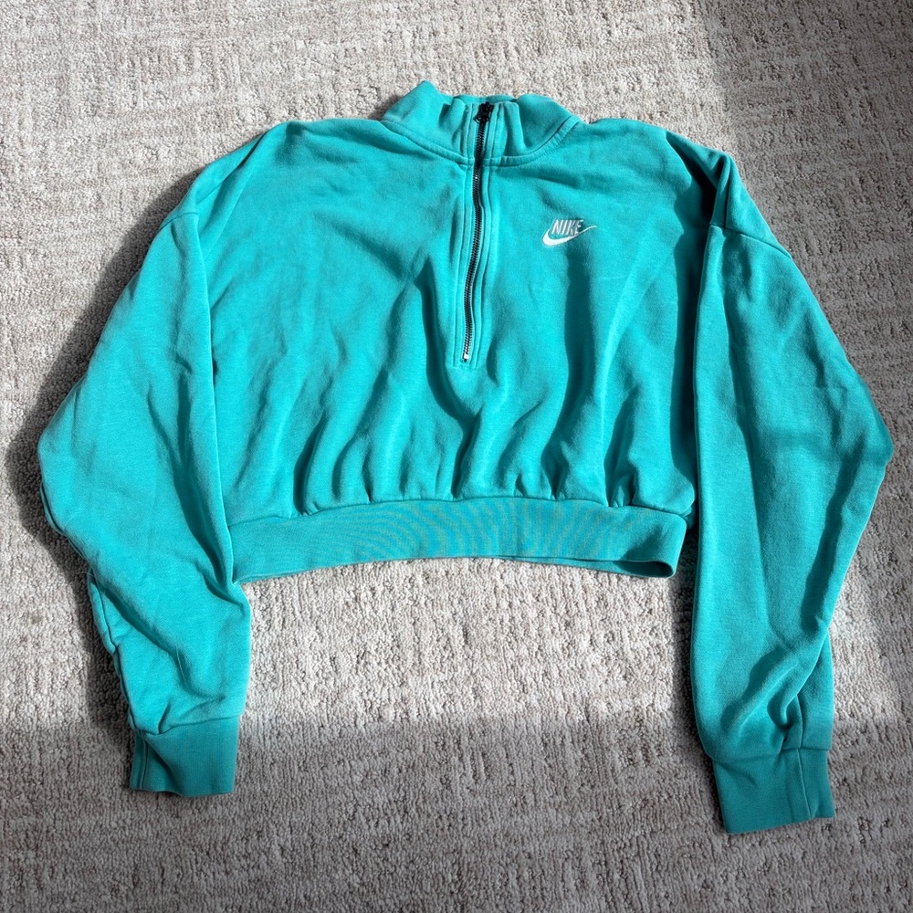 Nike Women's Teal Cropped Half-Zip Pullover